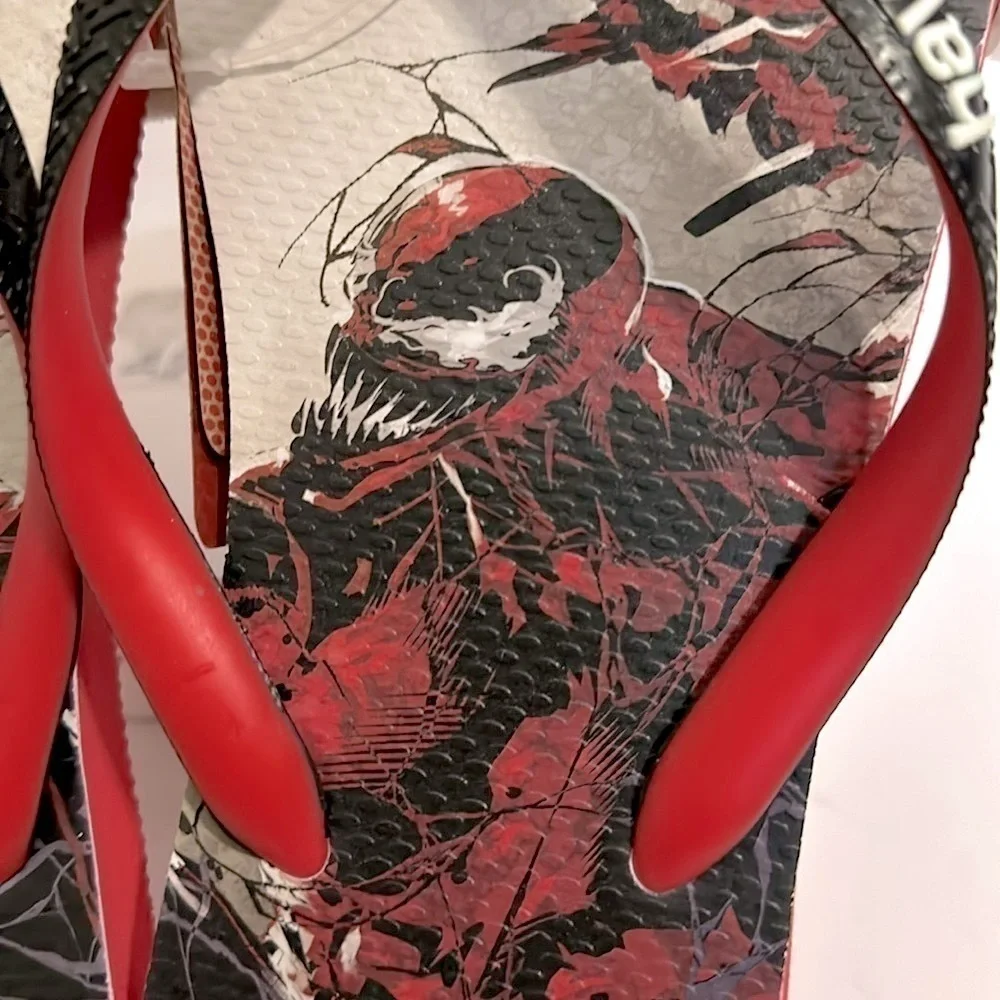Havaianas carnage takes
